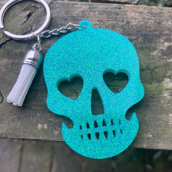 RELISTED  Teal Skull Glitter Keychain - Picture 3 of 5